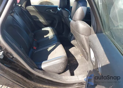 2015 Chrysler 200 S z USA, uszkodzony, nr VIN 1C3CCCDG3FN615834